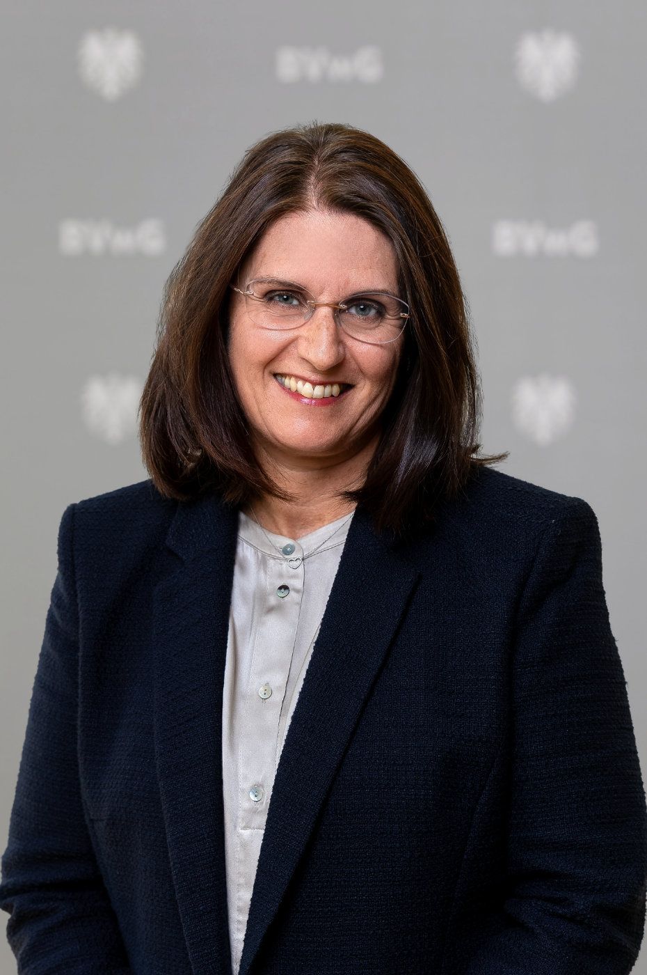 Dr.in Eva SINGER