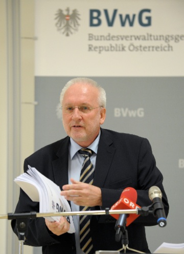 Rede Präsident Harald Perl.